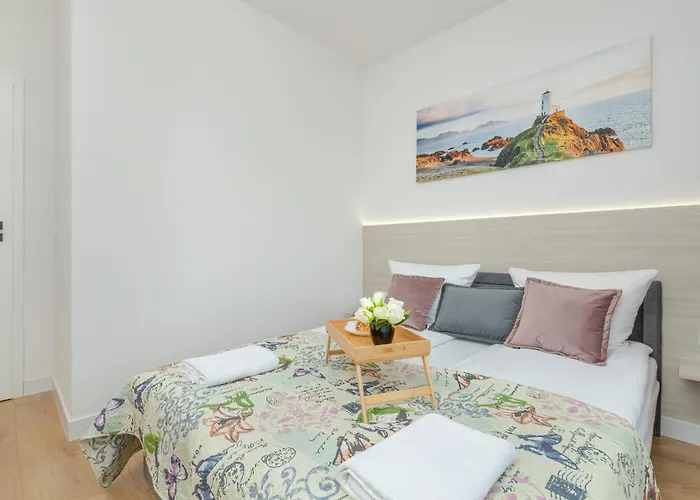 Nowy Swiat Stylish, Seaside Apartment With Balcony & Parking Puck By Noclegi Renters