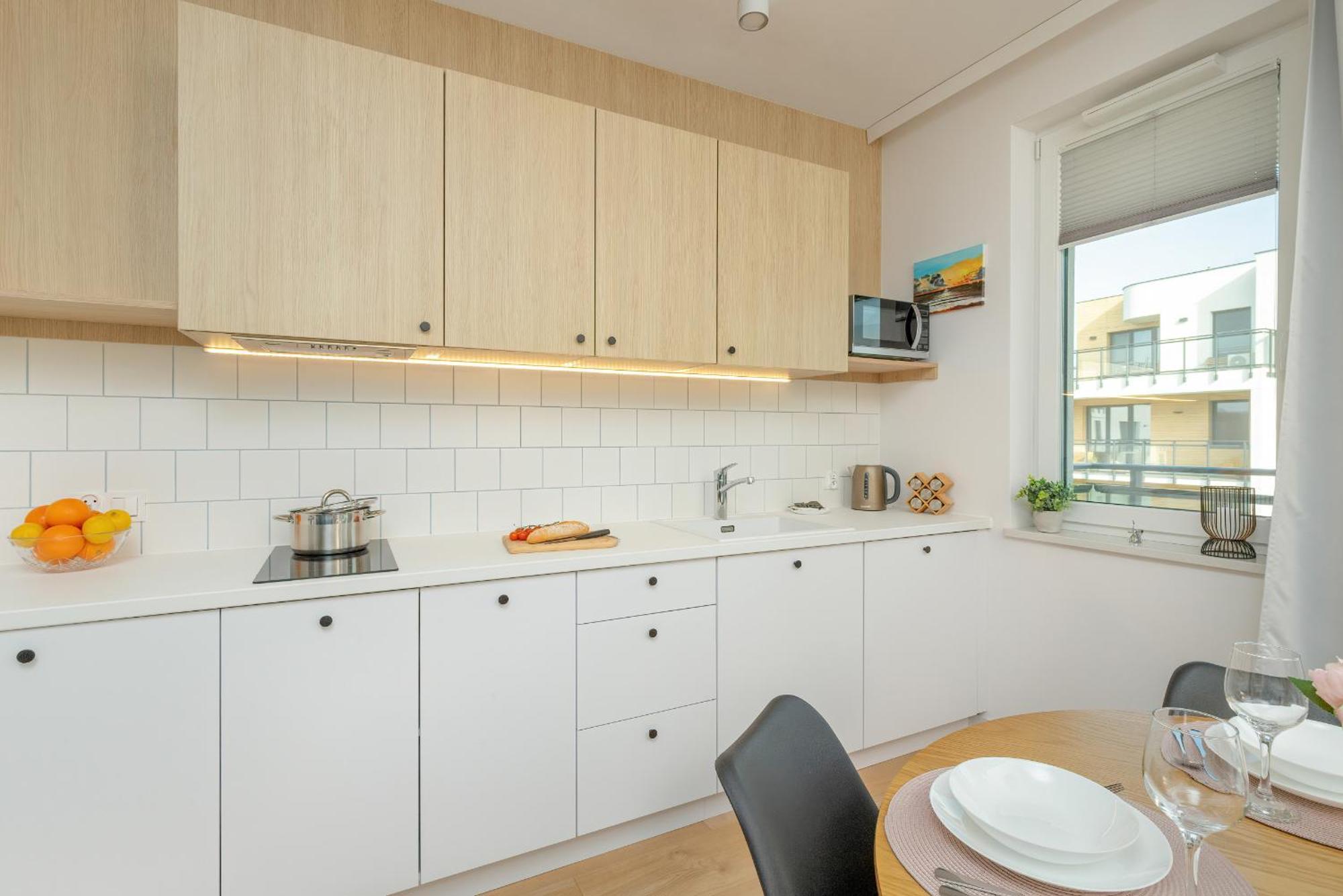 Apartment Nowy Swiat Stylish, Seaside With Balcony & Parking By Renters