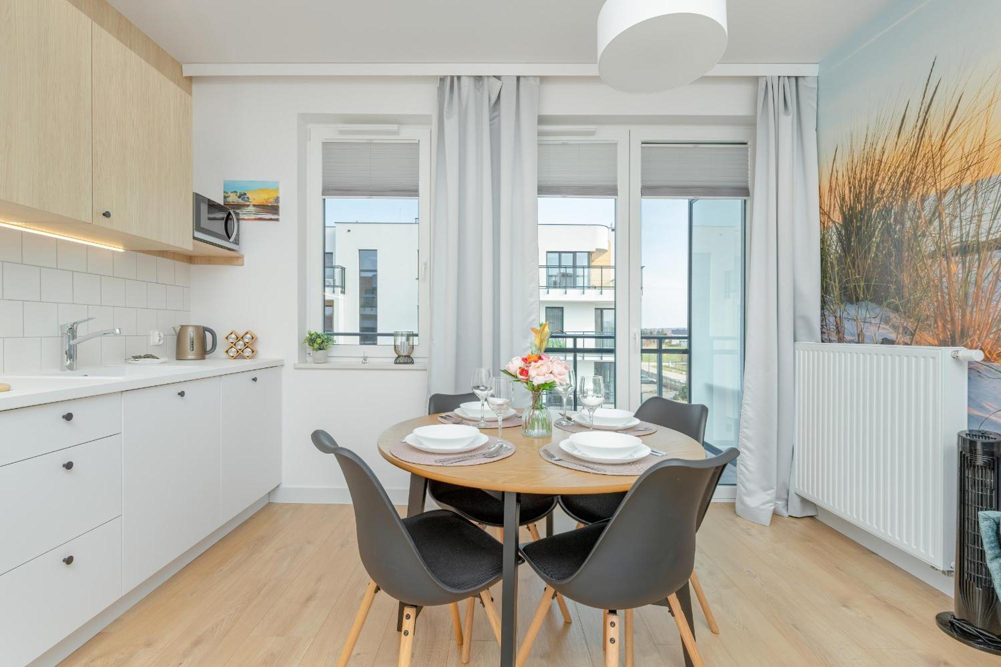 Nowy Swiat Stylish, Seaside With Balcony & Parking By Renters Puck