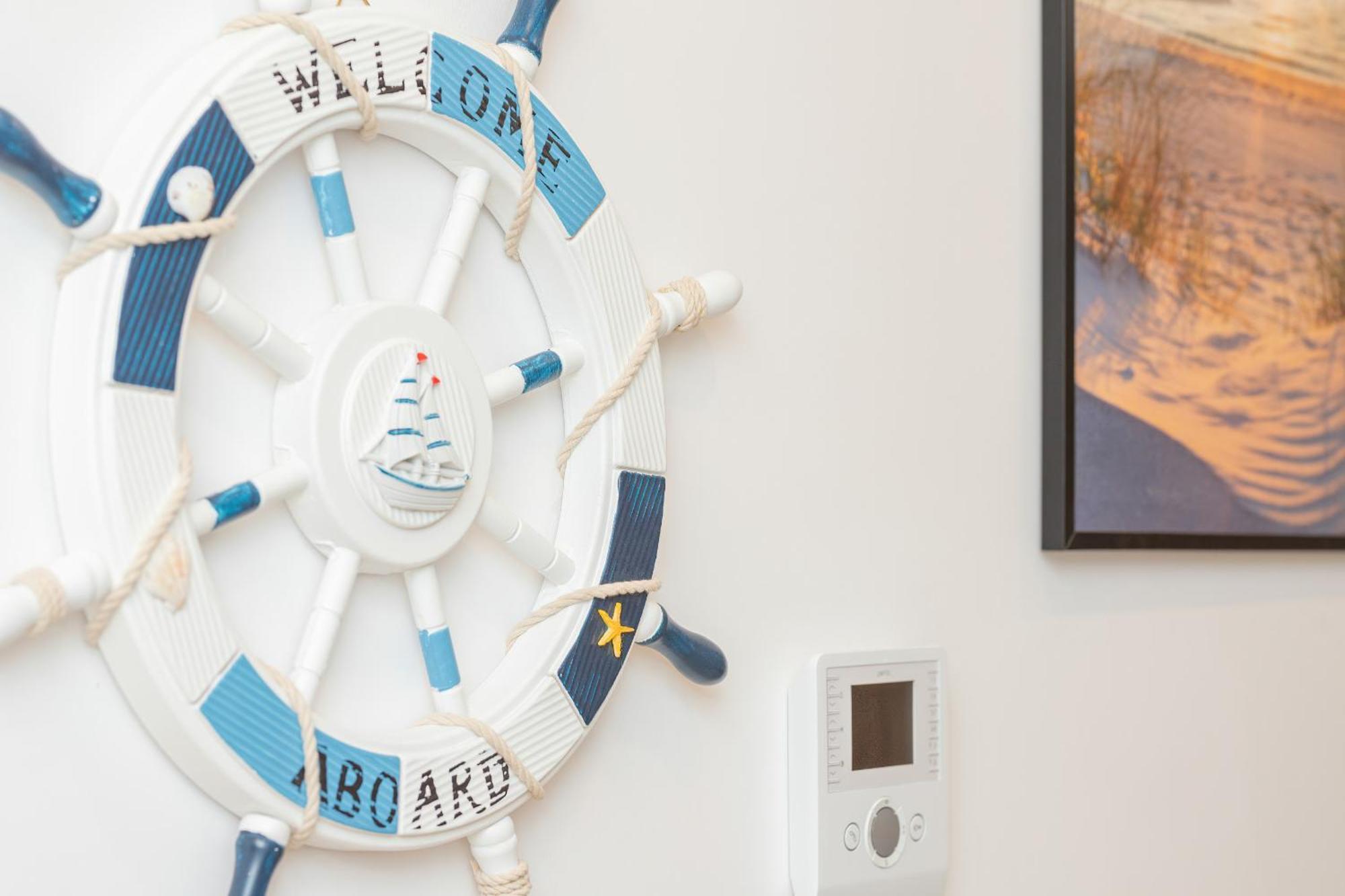 Apartment Nowy Swiat Stylish, Seaside With Balcony & Parking By Renters
