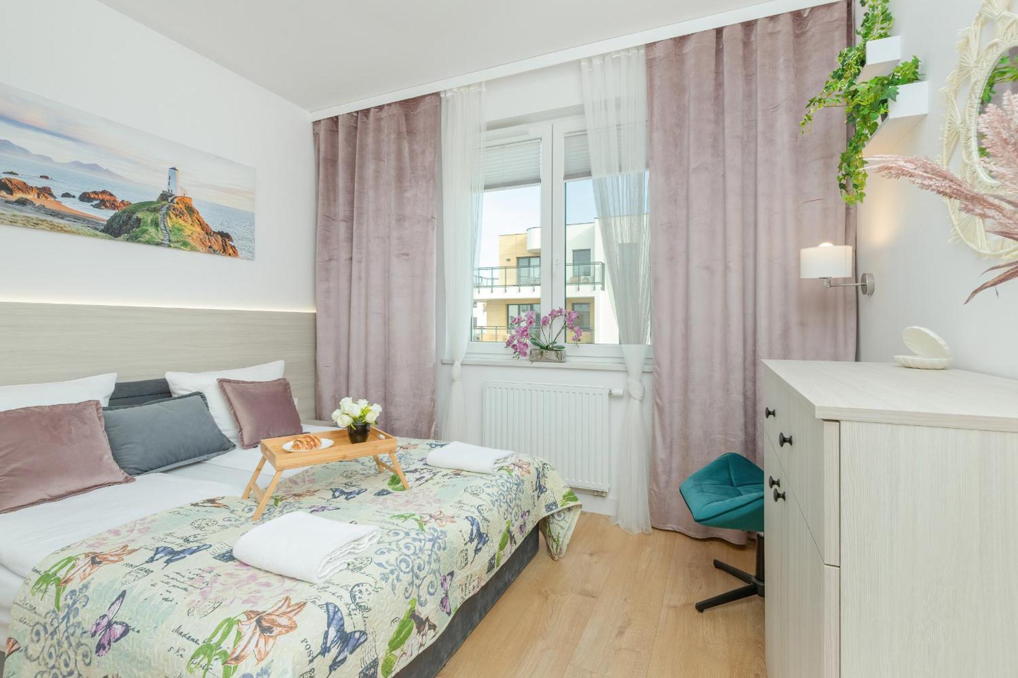 Nowy Swiat Stylish, Seaside With Balcony & Parking By Renters Puck