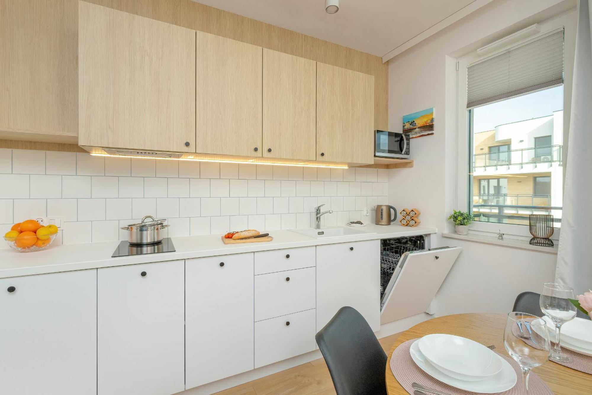 Apartment Nowy Swiat Stylish, Seaside With Balcony & Parking By Renters *