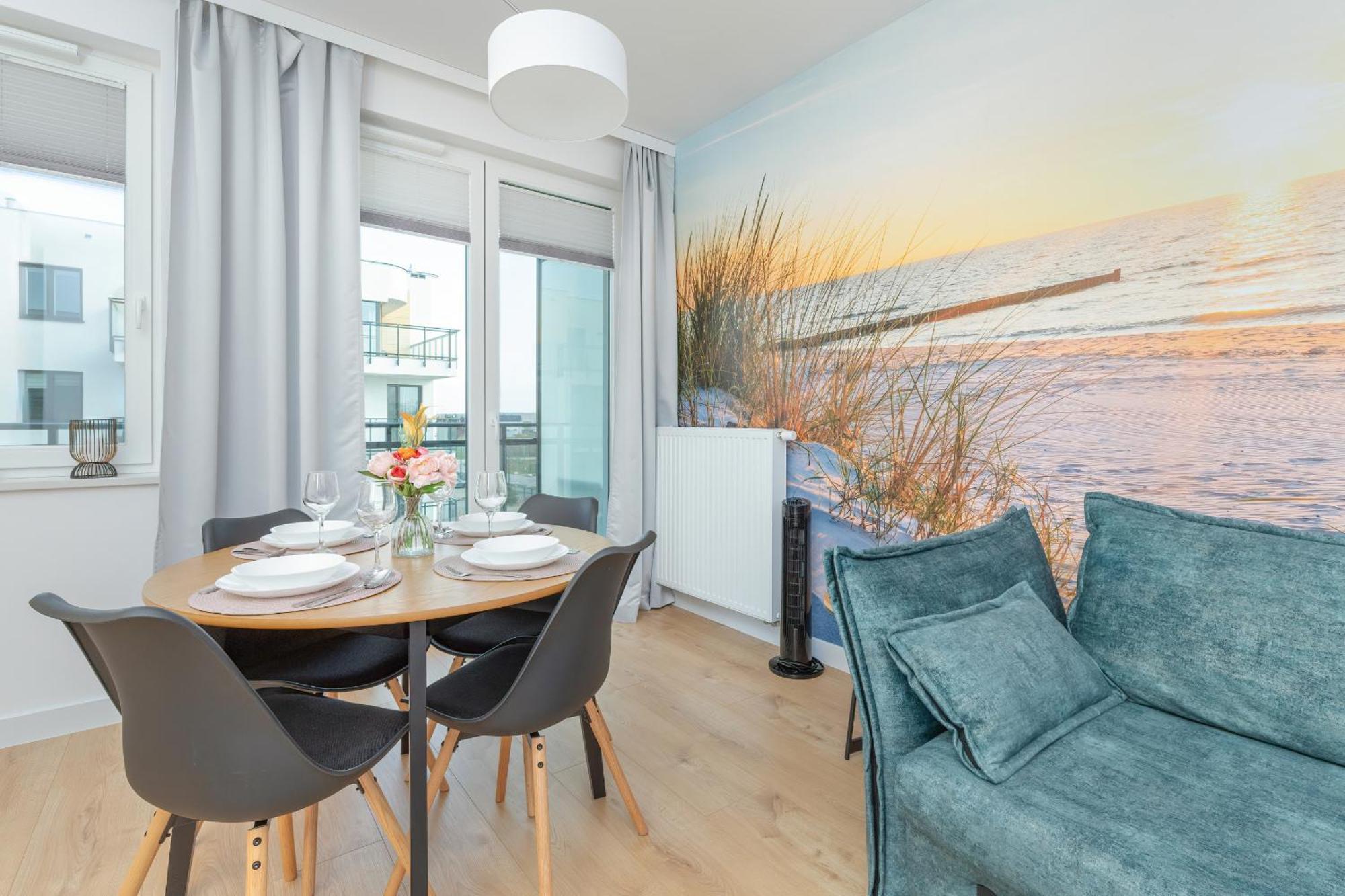 Nowy Swiat Stylish, Seaside With Balcony & Parking By Renters Apartment